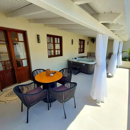 Minares Luxury Apartment